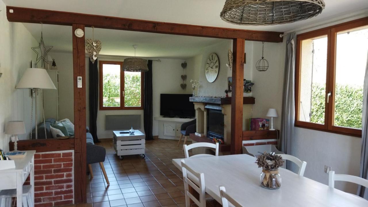 Le Cottage De Mae Seigy Екстер'єр фото